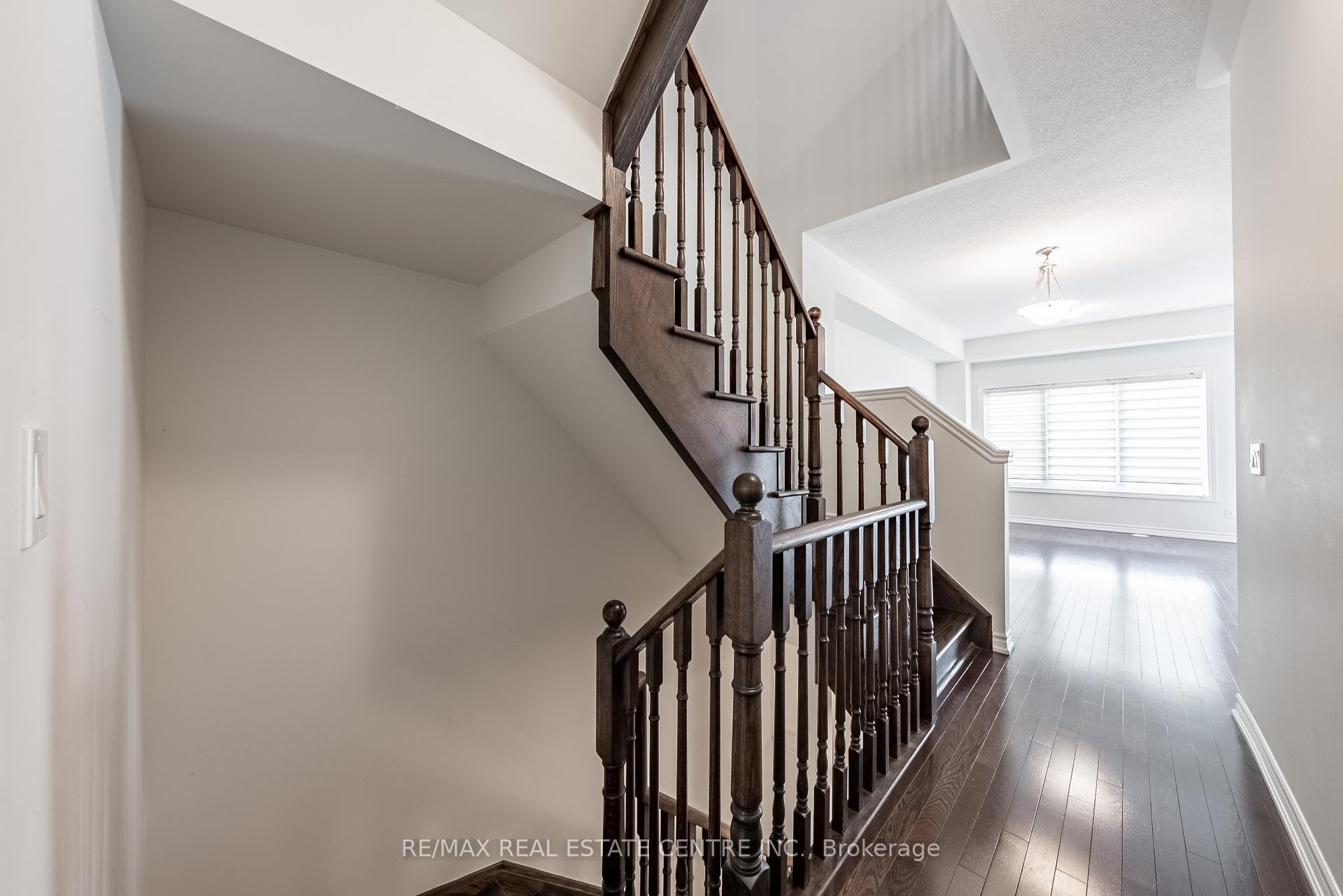 Photo 34 of 391 Athabasca Common, Oakville, Joshua Meadows — HOMEH