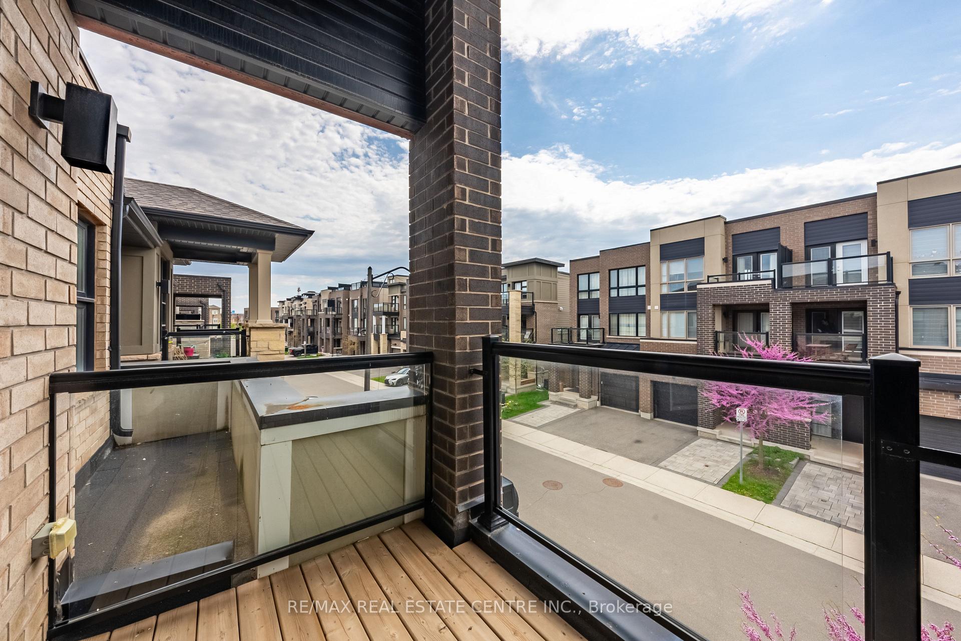 Photo 43 of 391 Athabasca Common, Oakville, Joshua Meadows — HOMEH