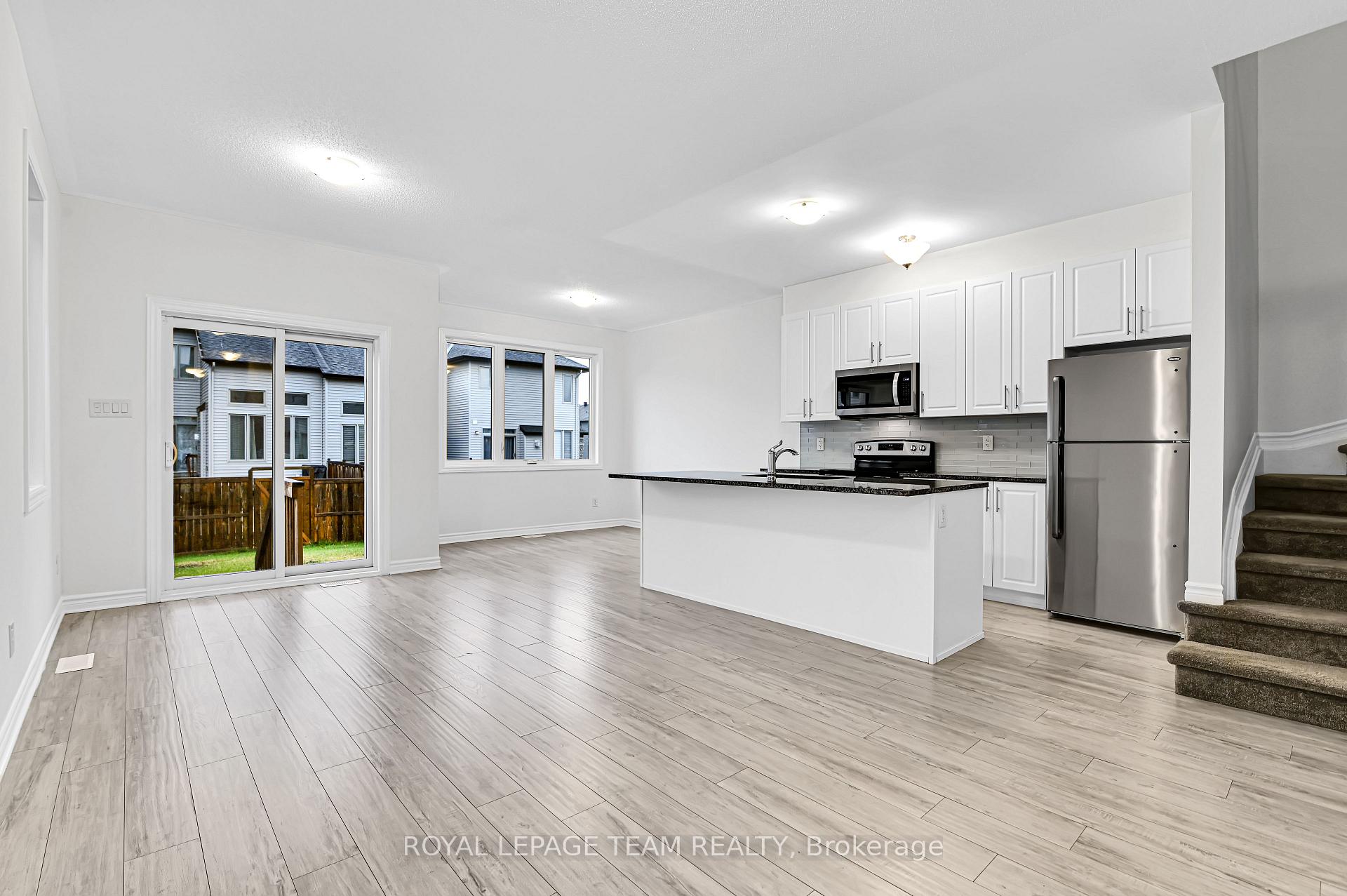 Photo 9 of 1023 Cedar Creek Drive, Ottawa, Blossom Park/Kemp Park/Findlay Creek — HOMEH