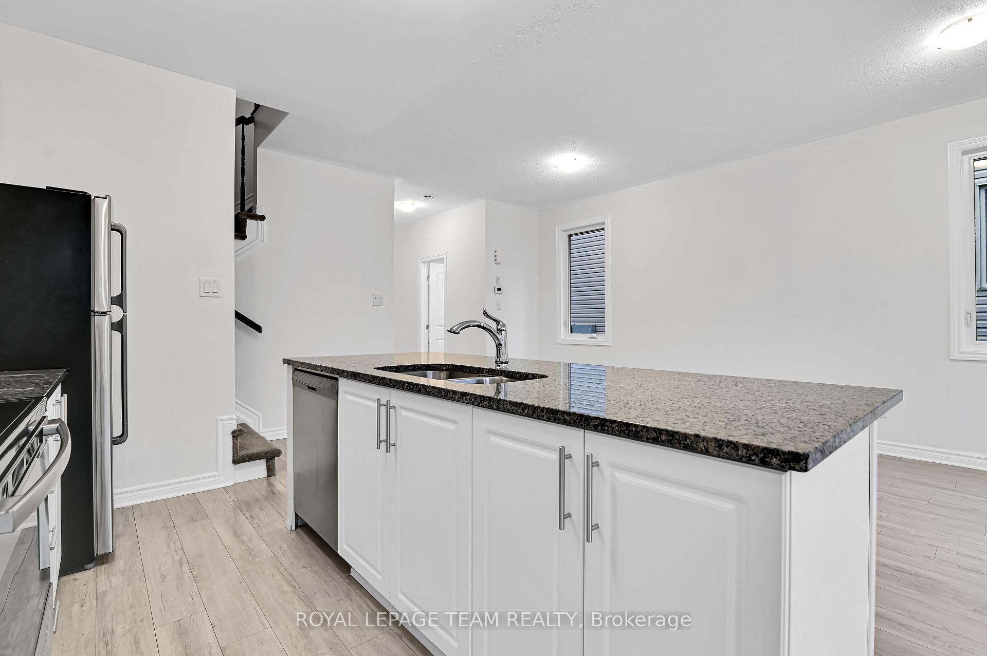 Photo 13 of 1023 Cedar Creek Drive, Ottawa, Blossom Park/Kemp Park/Findlay Creek — HOMEH