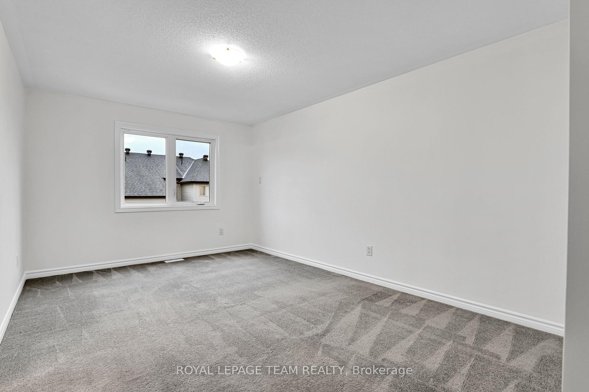 Photo 18 of 1023 Cedar Creek Drive, Ottawa, Blossom Park/Kemp Park/Findlay Creek — HOMEH