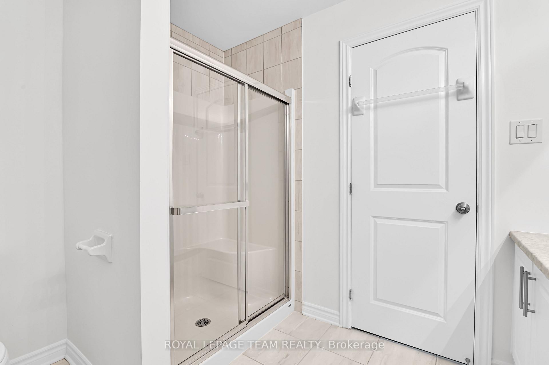 Photo 20 of 1023 Cedar Creek Drive, Ottawa, Blossom Park/Kemp Park/Findlay Creek — HOMEH