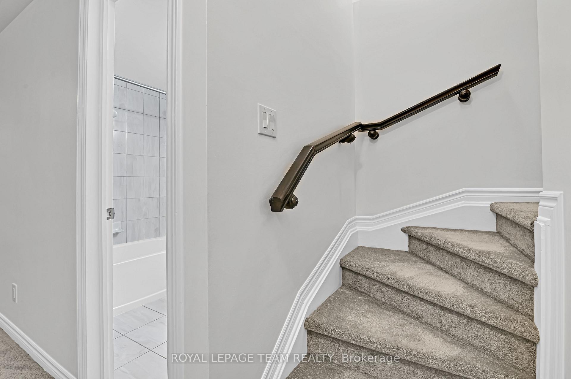 Photo 29 of 1023 Cedar Creek Drive, Ottawa, Blossom Park/Kemp Park/Findlay Creek — HOMEH