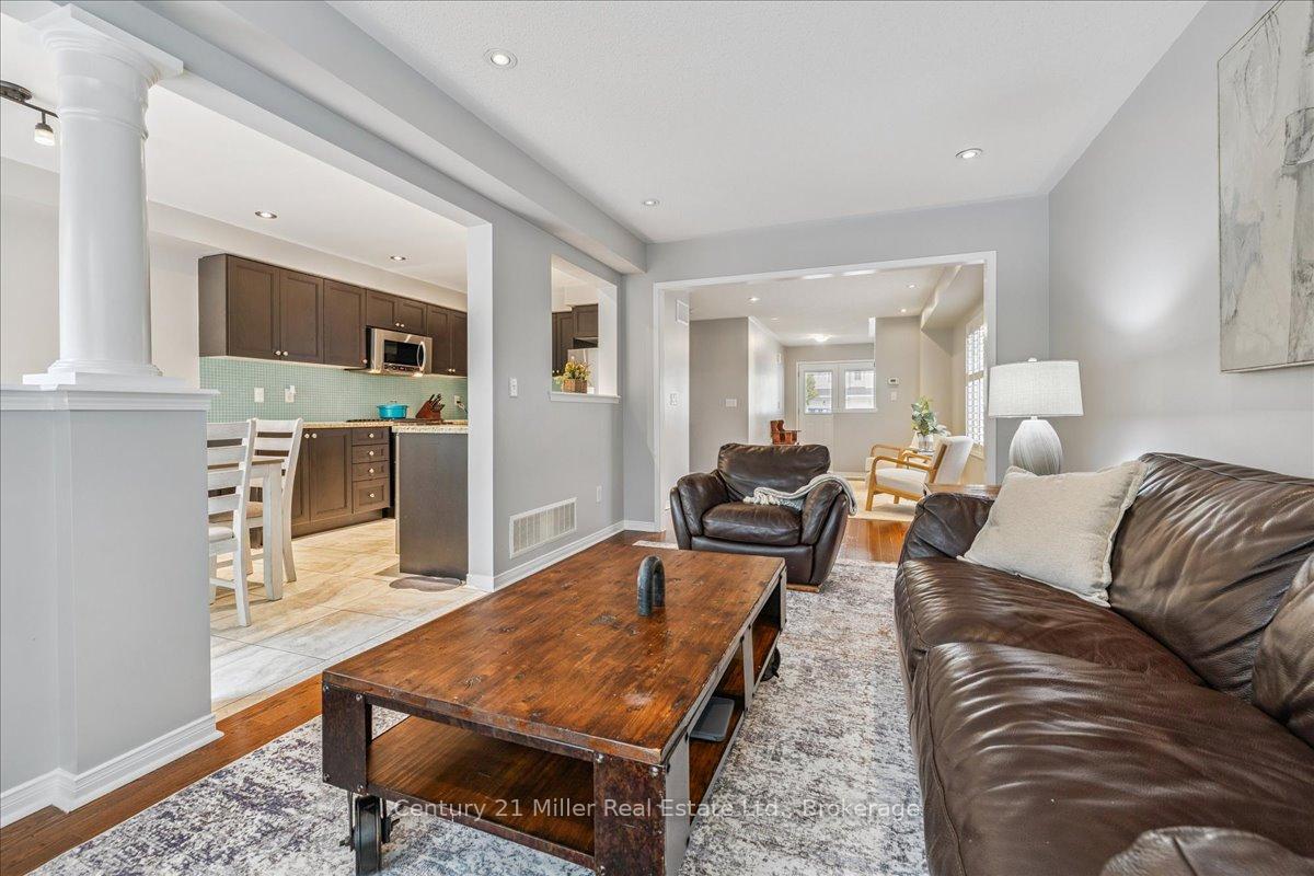 Photo 13 of 4810 Capri Crescent, Burlington, Alton — HOMEH