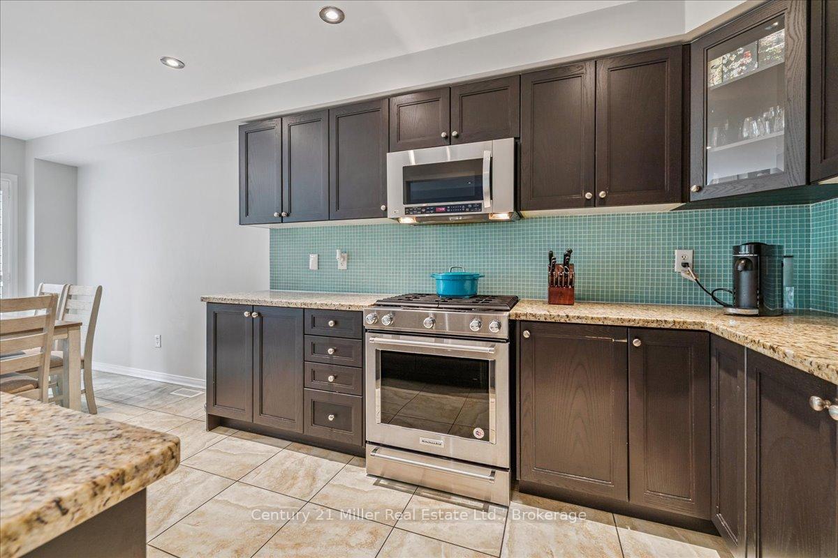 Photo 35 of 4810 Capri Crescent, Burlington, Alton — HOMEH