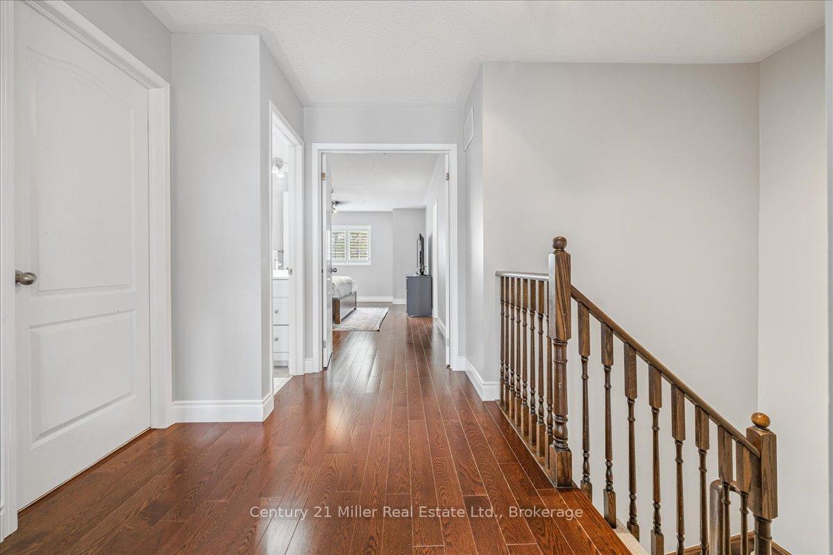 Photo 22 of 4810 Capri Crescent, Burlington, Alton — HOMEH