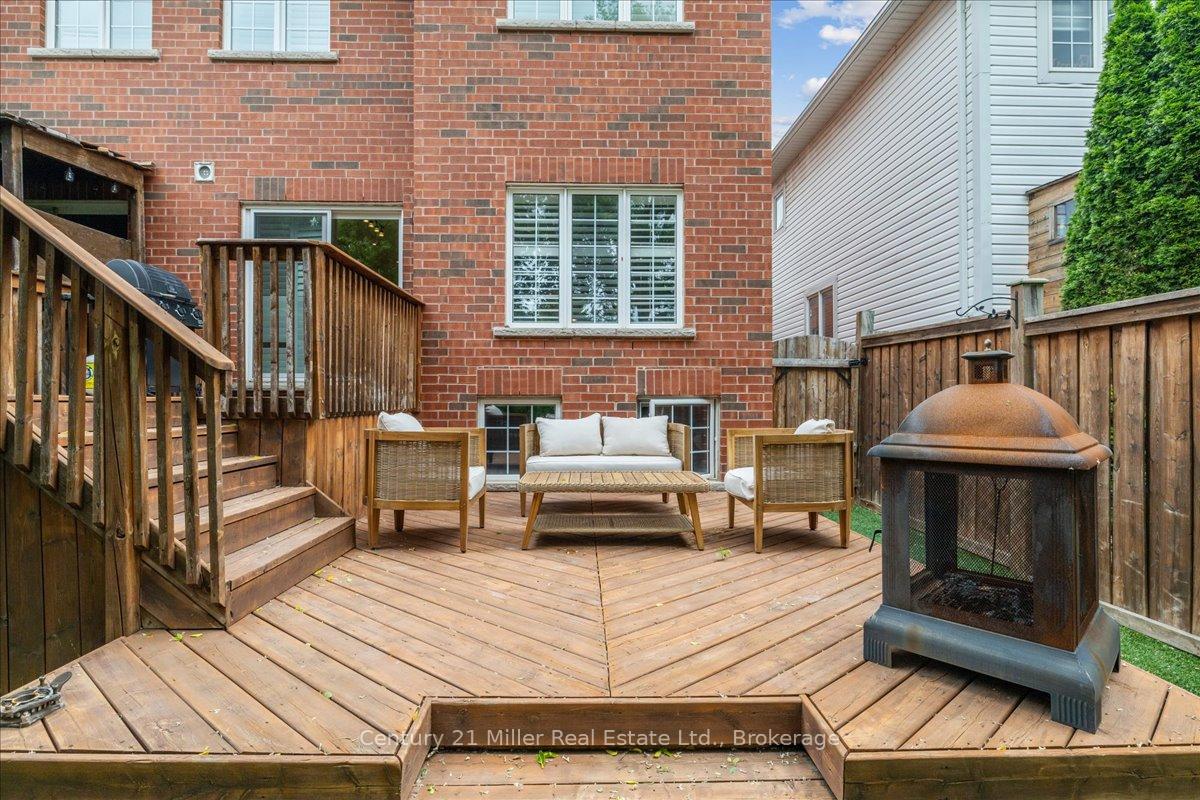 Photo 25 of 4810 Capri Crescent, Burlington, Alton — HOMEH