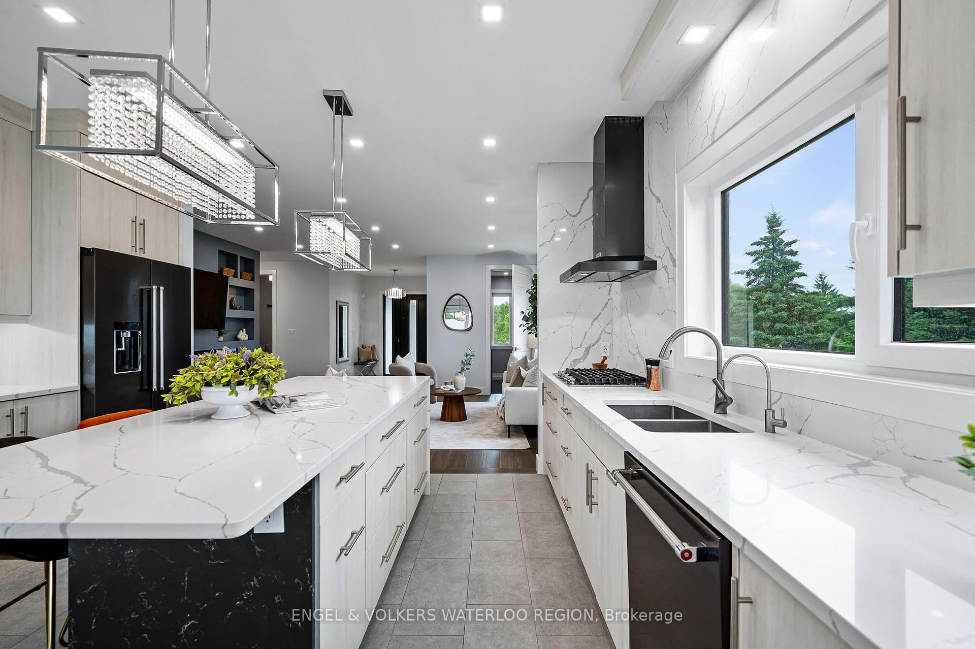 Photo 21 of 24 Sylvia Street, Kitchener — HOMEH