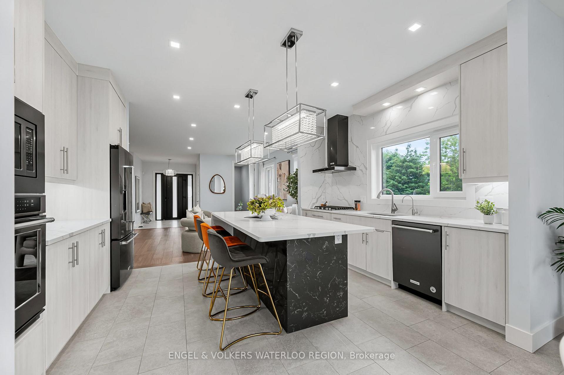 Photo 4 of 24 Sylvia Street, Kitchener — HOMEH