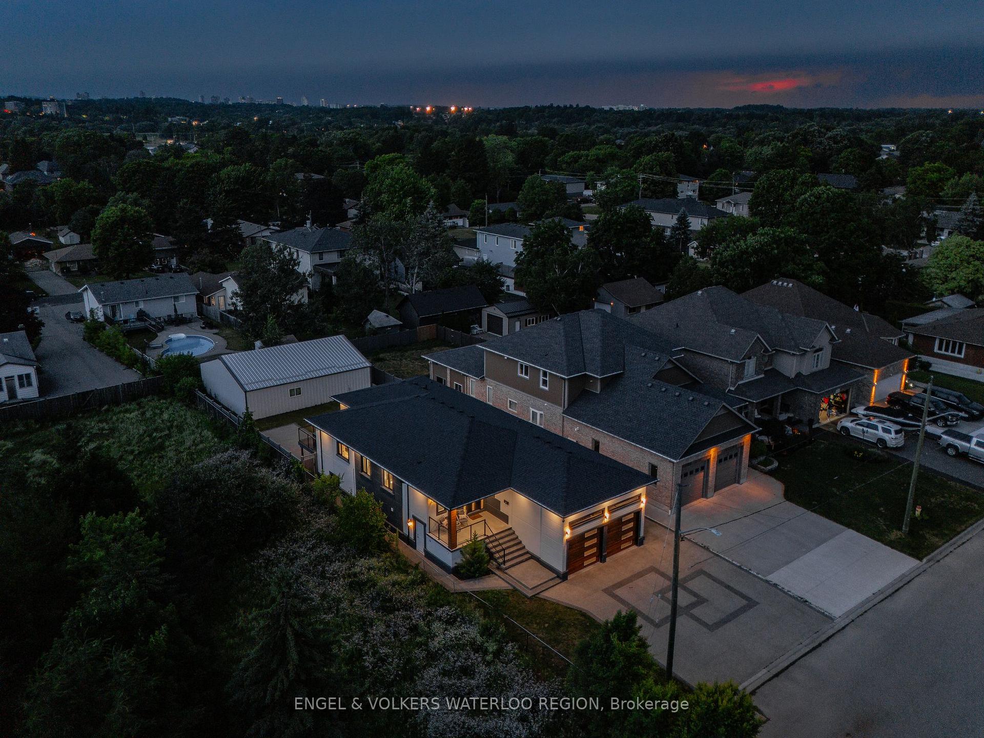 Photo 31 of 24 Sylvia Street, Kitchener — HOMEH