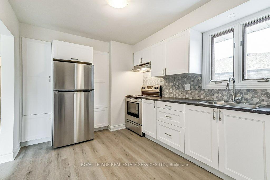 Photo 11 of 1196 Grange Road, Oakville, Falgarwood — HOMEH