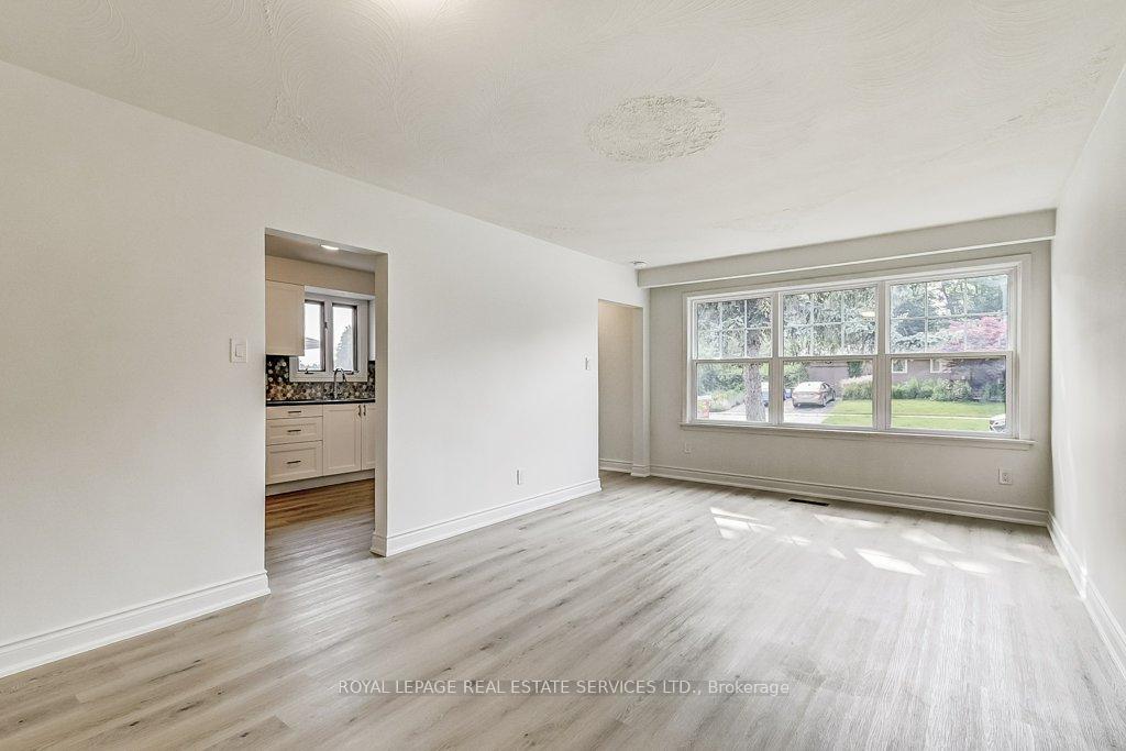 Photo 15 of 1196 Grange Road, Oakville, Falgarwood — HOMEH