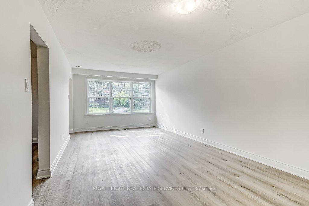Photo 25 of 1196 Grange Road, Oakville, Falgarwood — HOMEH