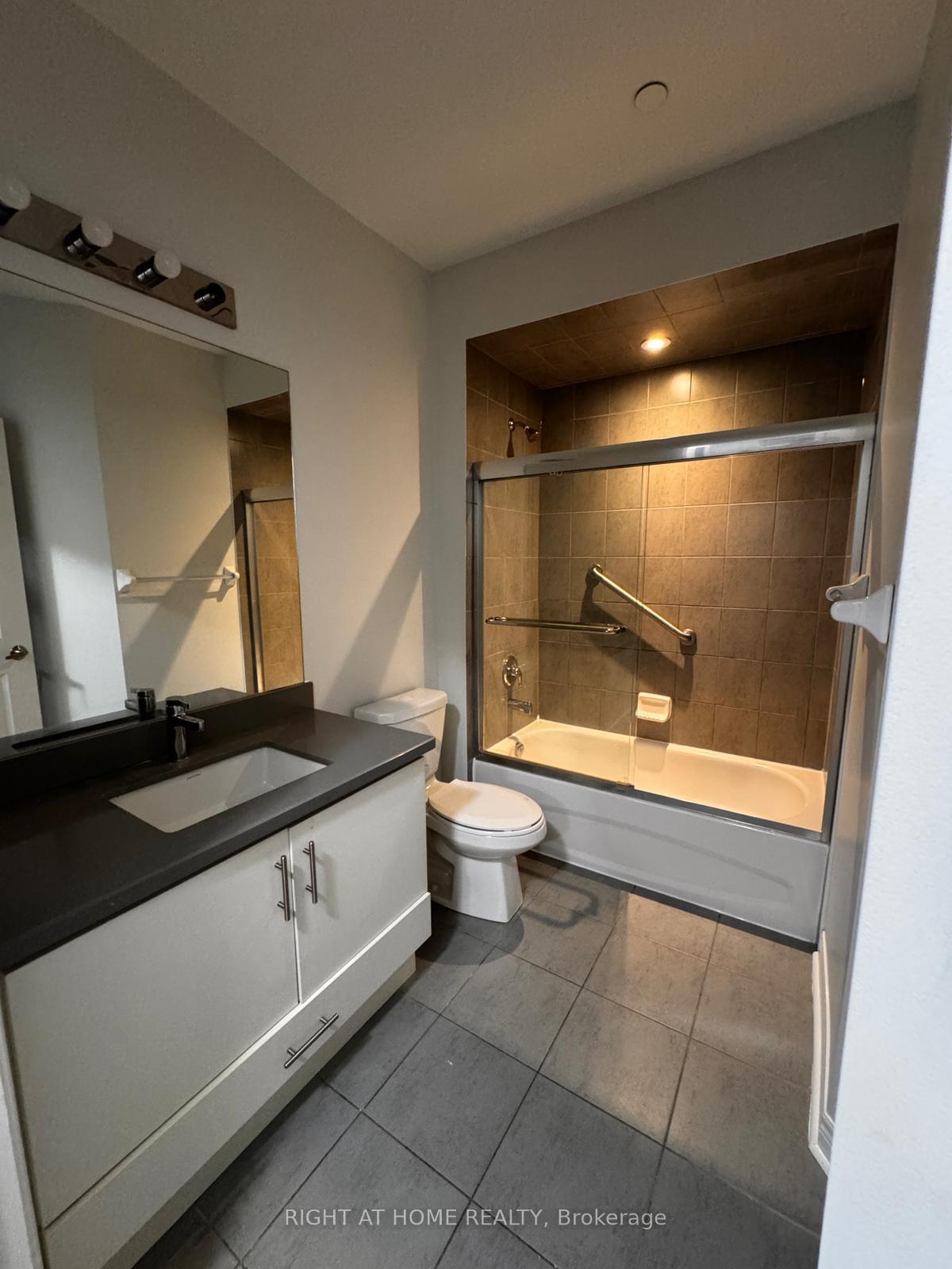 Photo 10 of Unit 520, 39 New Delhi Drive E, Markham, Cedarwood — HOMEH