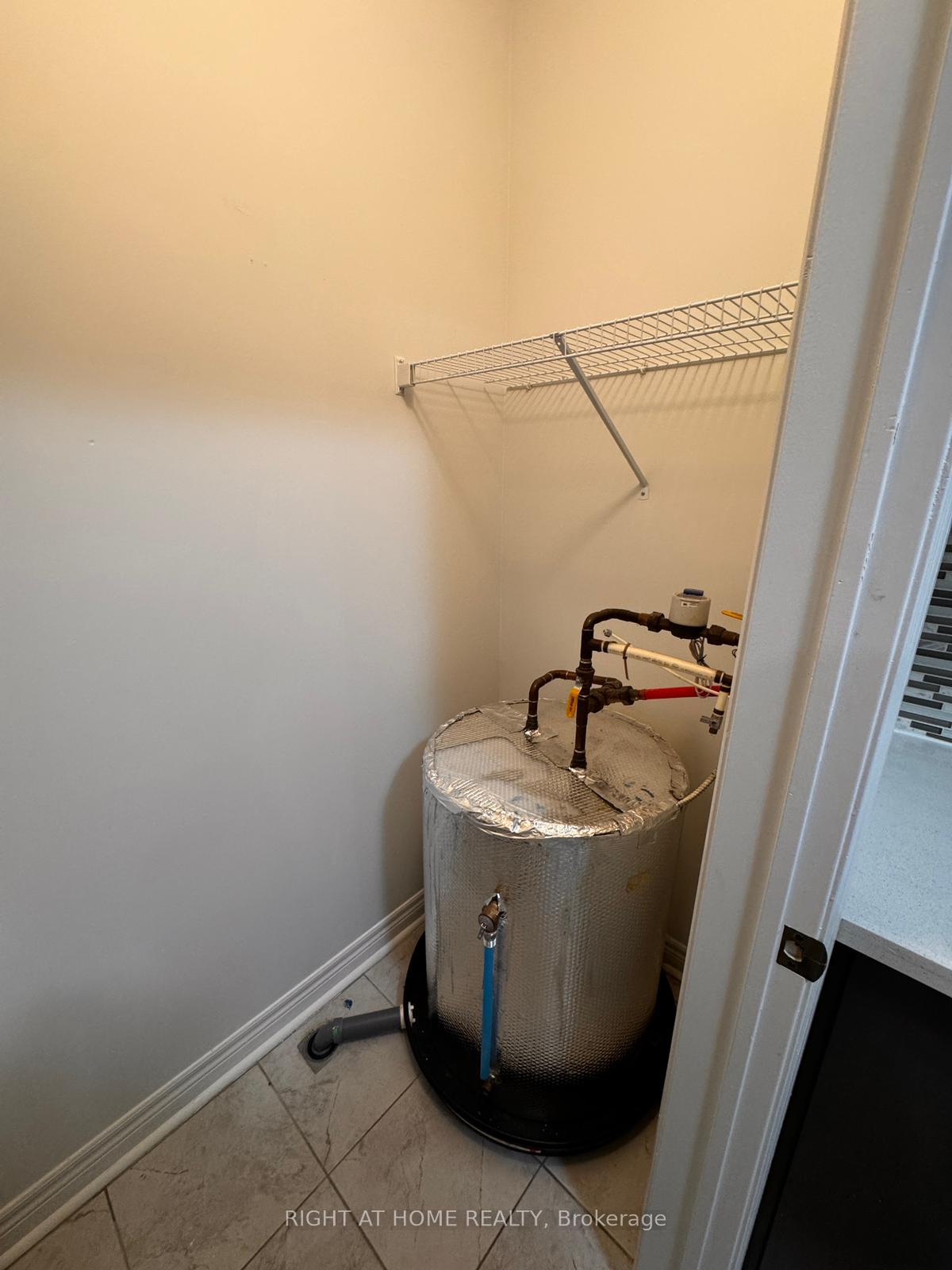 Photo 11 of Unit 520, 39 New Delhi Drive E, Markham, Cedarwood — HOMEH