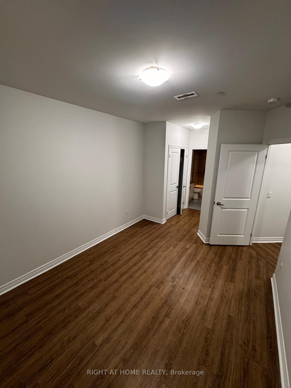 Photo 14 of Unit 520, 39 New Delhi Drive E, Markham, Cedarwood — HOMEH