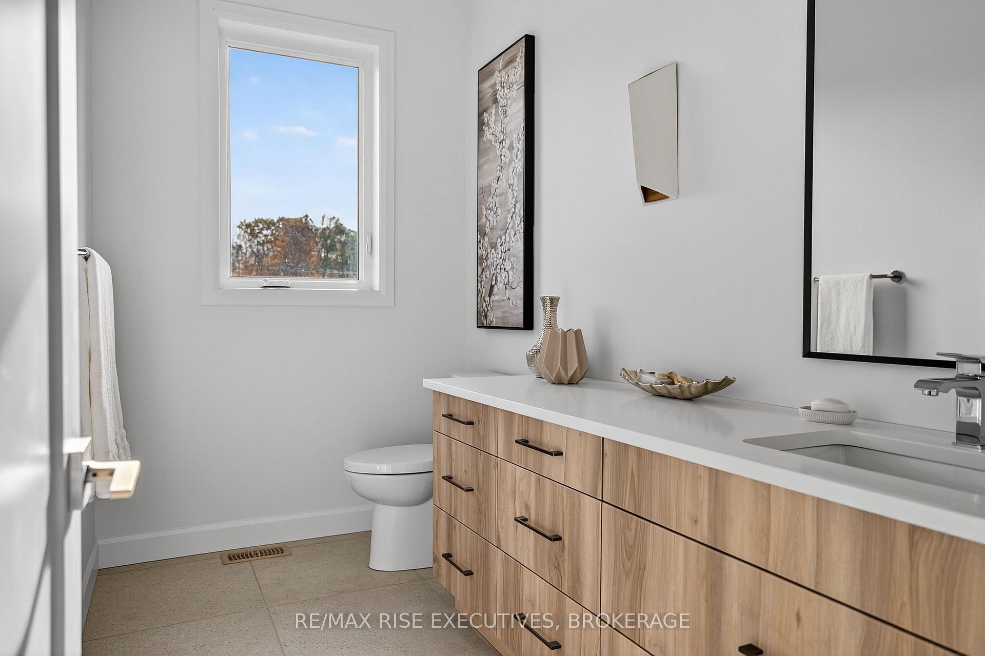 Photo 12 of 158 Summerside Drive, Frontenac, Frontenac South — HOMEH