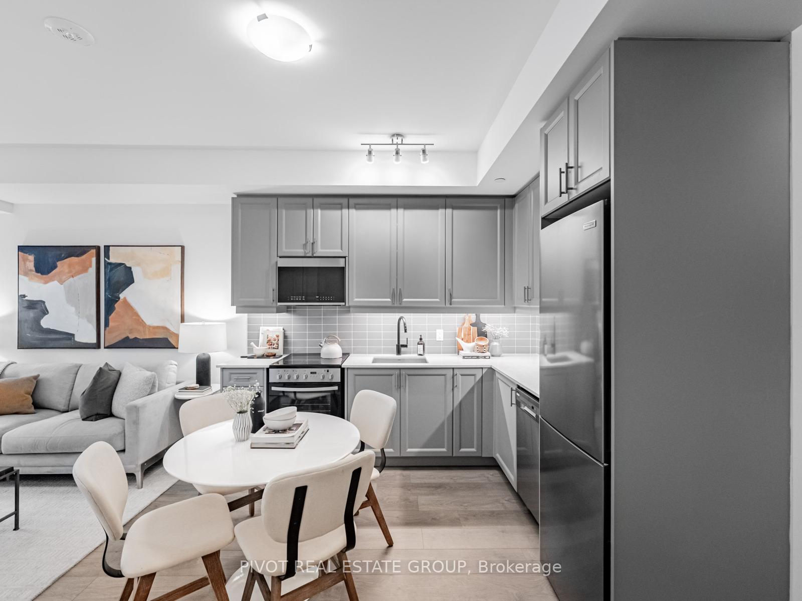 Photo 3 of Unit 301, 2333 Khalsa Gate, Oakville, Westmount — HOMEH
