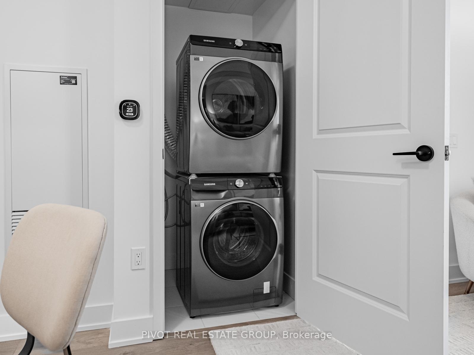 Photo 13 of Unit 301, 2333 Khalsa Gate, Oakville, Westmount — HOMEH