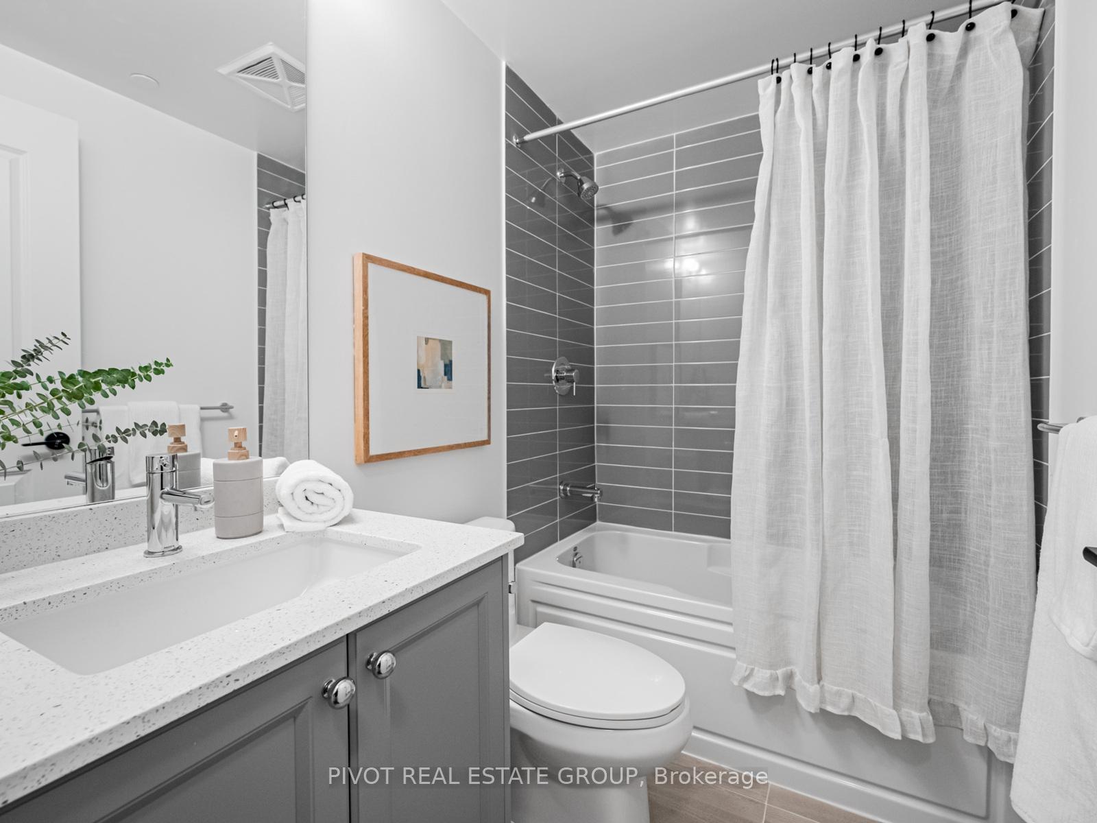 Photo 22 of Unit 301, 2333 Khalsa Gate, Oakville, Westmount — HOMEH