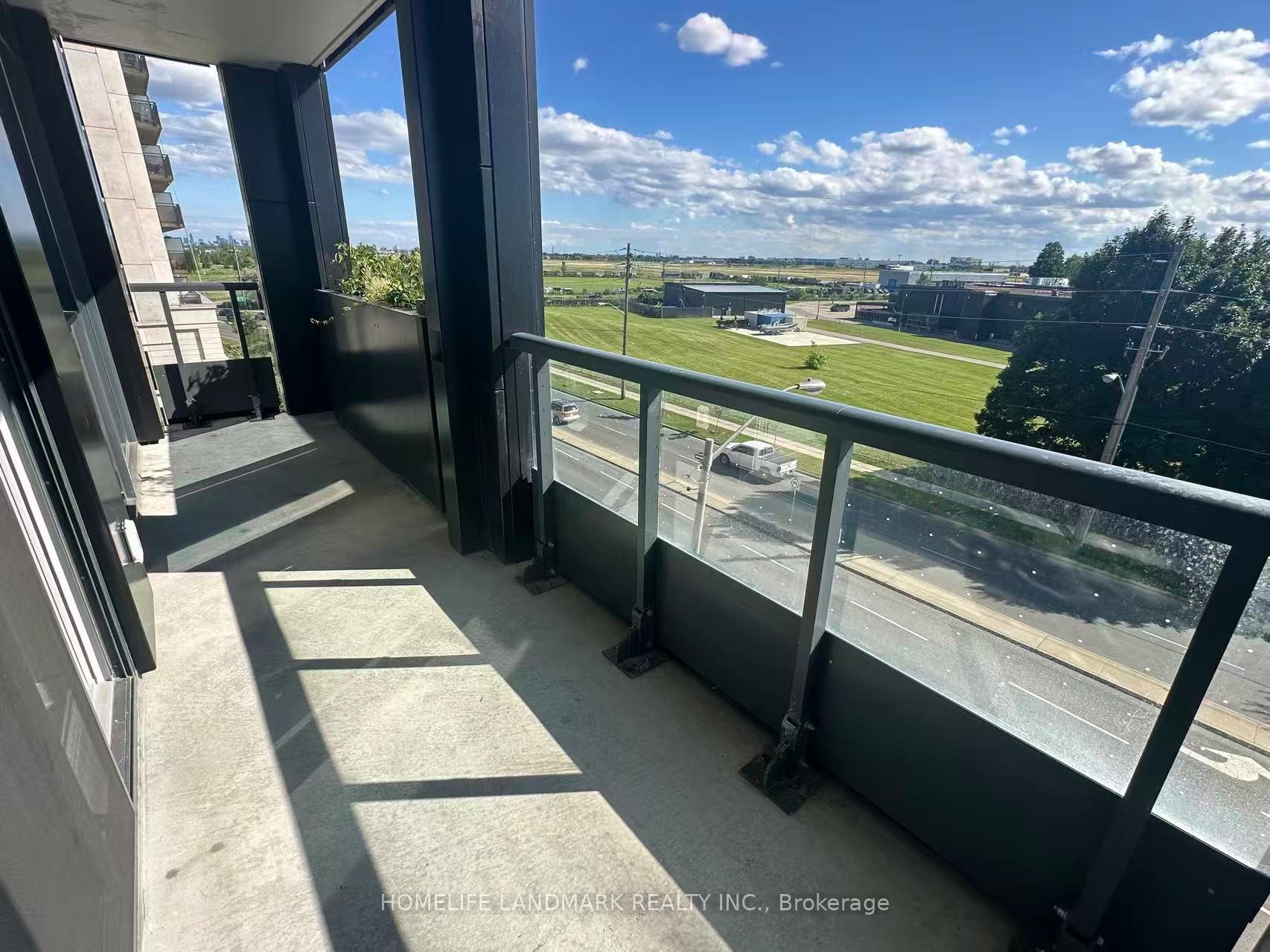 Front of Unit 612, 1100 Sheppard Avenue W