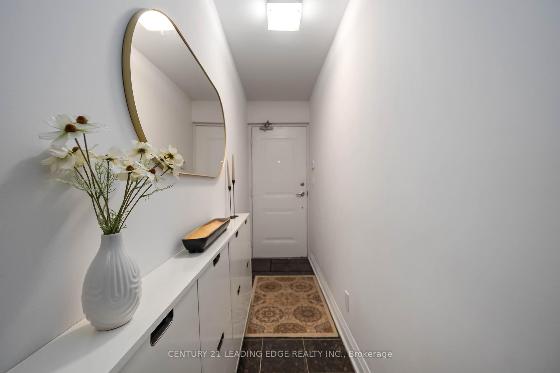 Photo 3 of Unit 285, 326 John Street, Markham, Aileen-Willowbrook — HOMEH