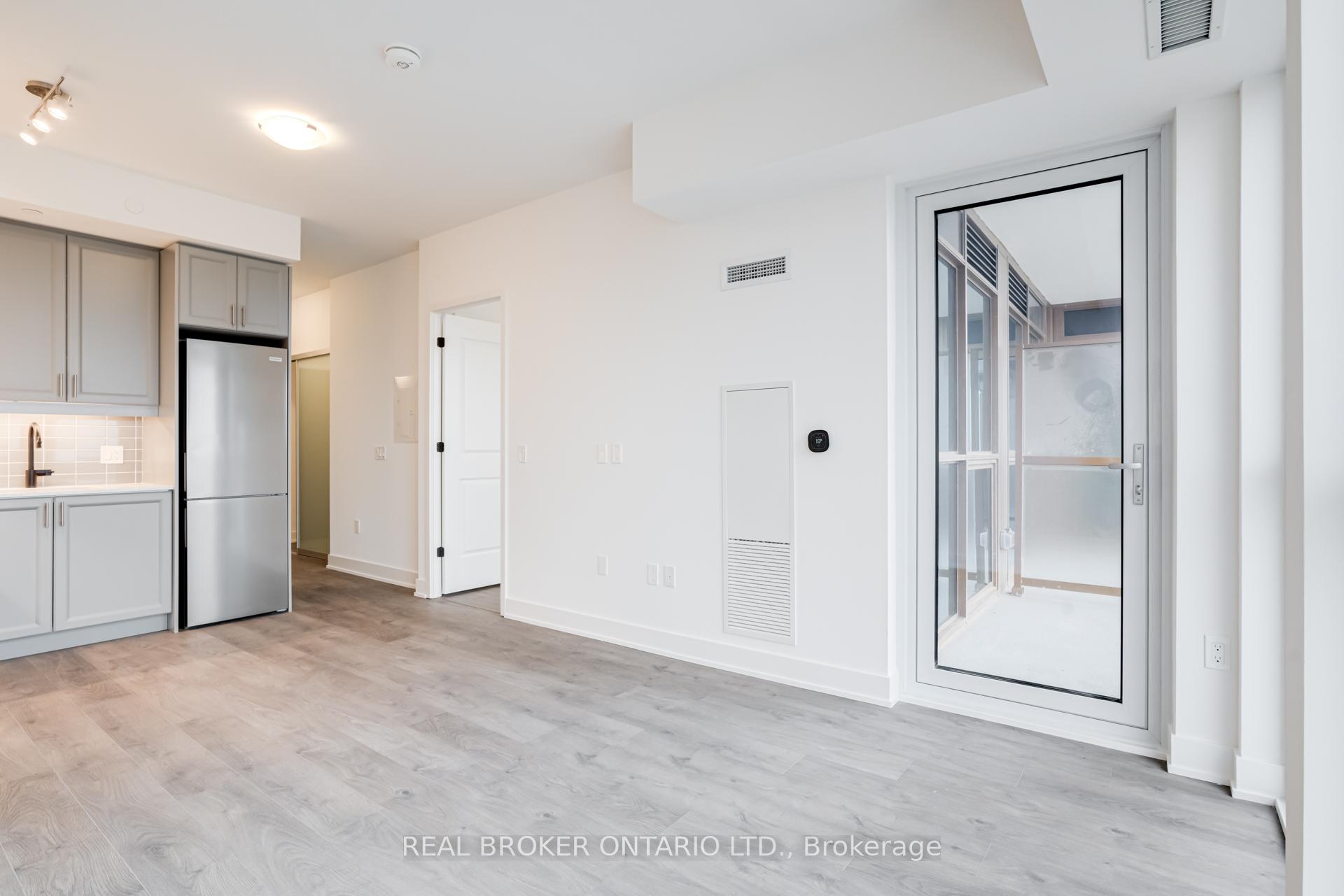 Photo 6 of Unit 724, 2343 Khalsa Gate W, Oakville, Westmount — HOMEH