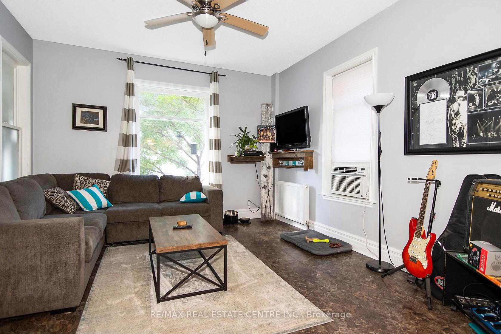 Photo 5 of 132 First Avenue E, Shelburne — HOMEH