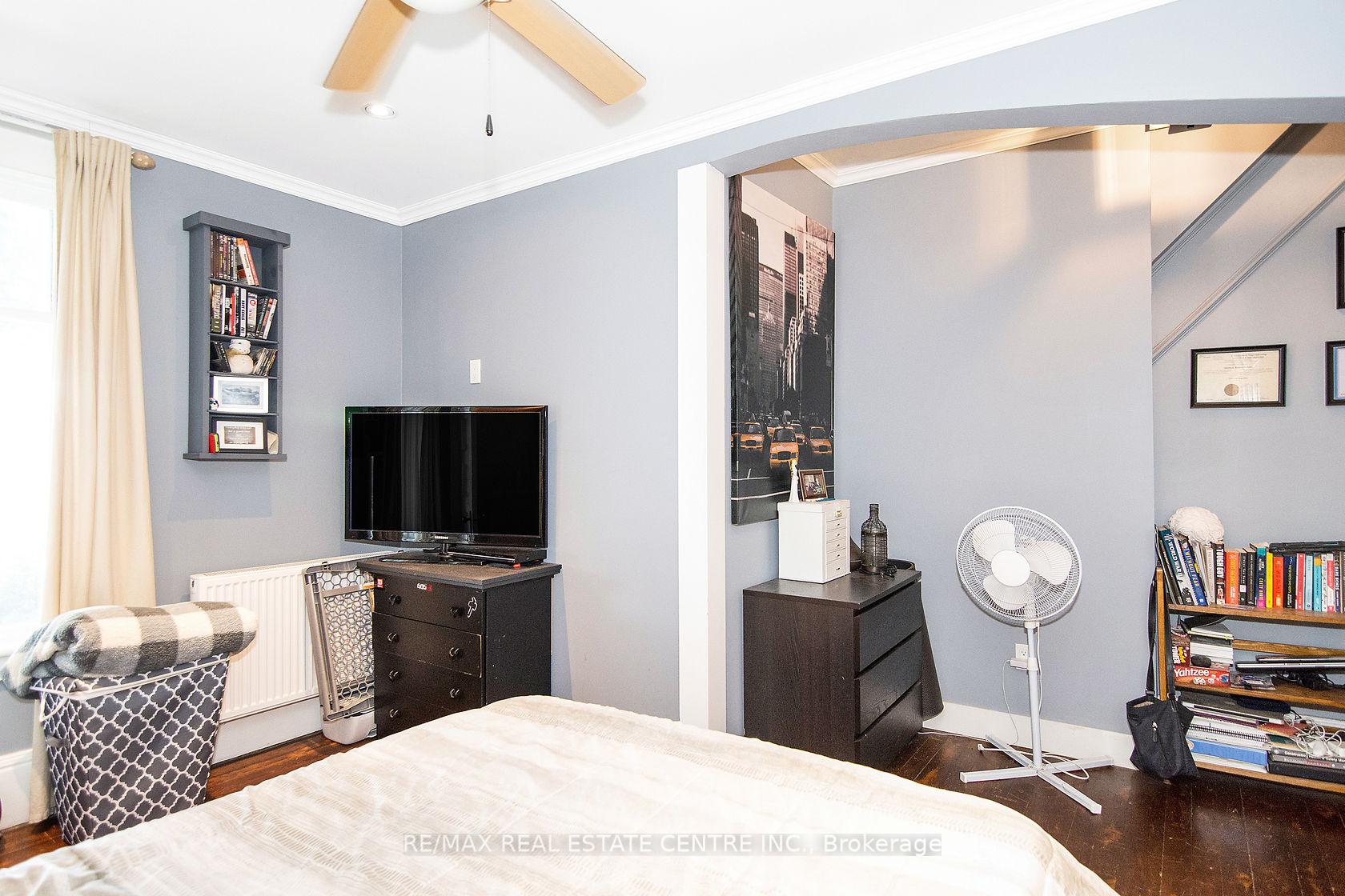 Photo 7 of 132 First Avenue E, Shelburne — HOMEH