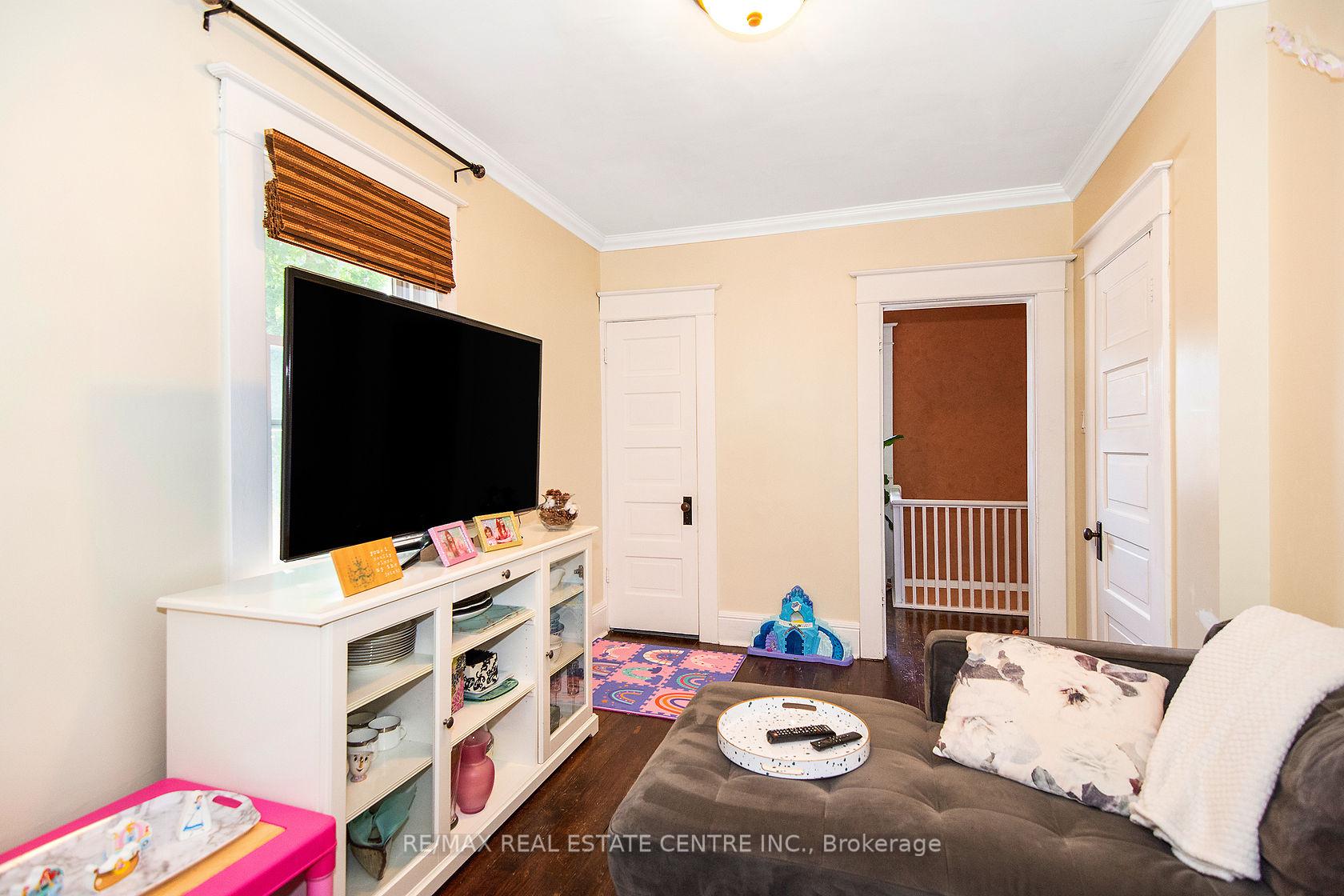 Photo 31 of 132 First Avenue E, Shelburne — HOMEH