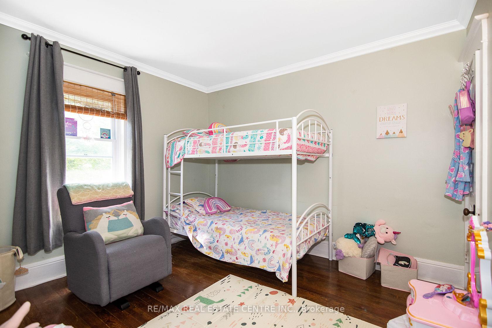 Photo 14 of 132 First Avenue E, Shelburne — HOMEH