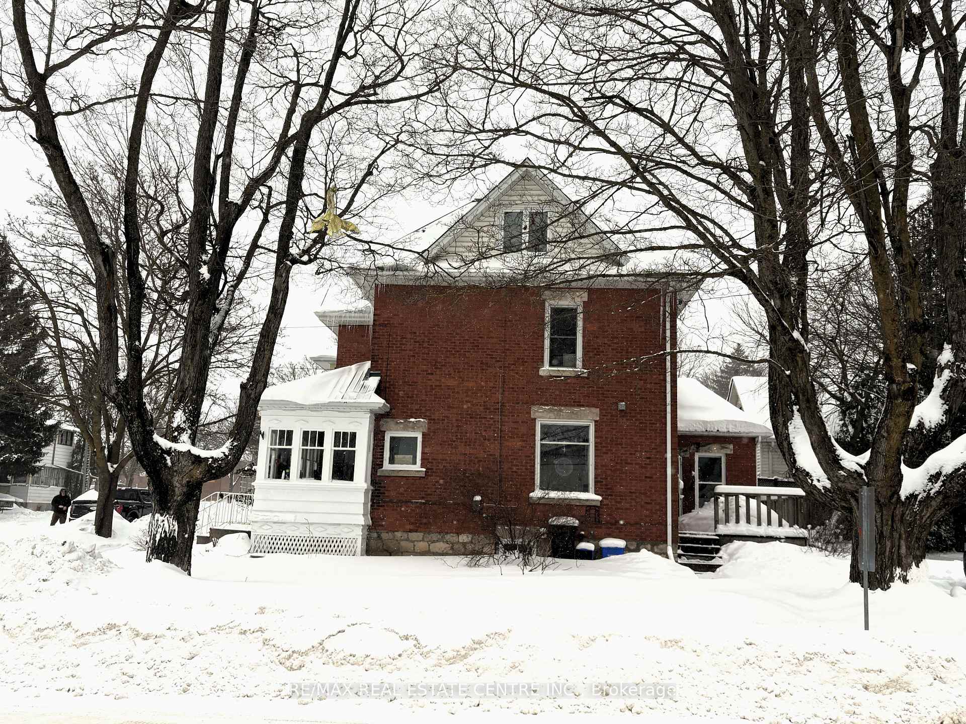Photo 29 of 132 First Avenue E, Shelburne — HOMEH