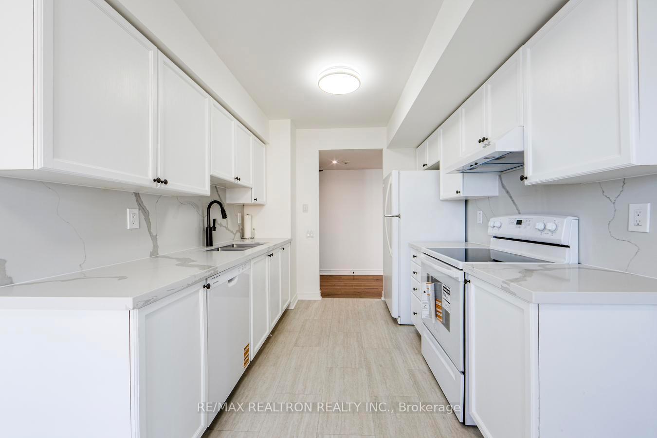 Photo 9 of Unit 708, 2 Covington Road, Toronto, Englemount-Lawrence — HOMEH