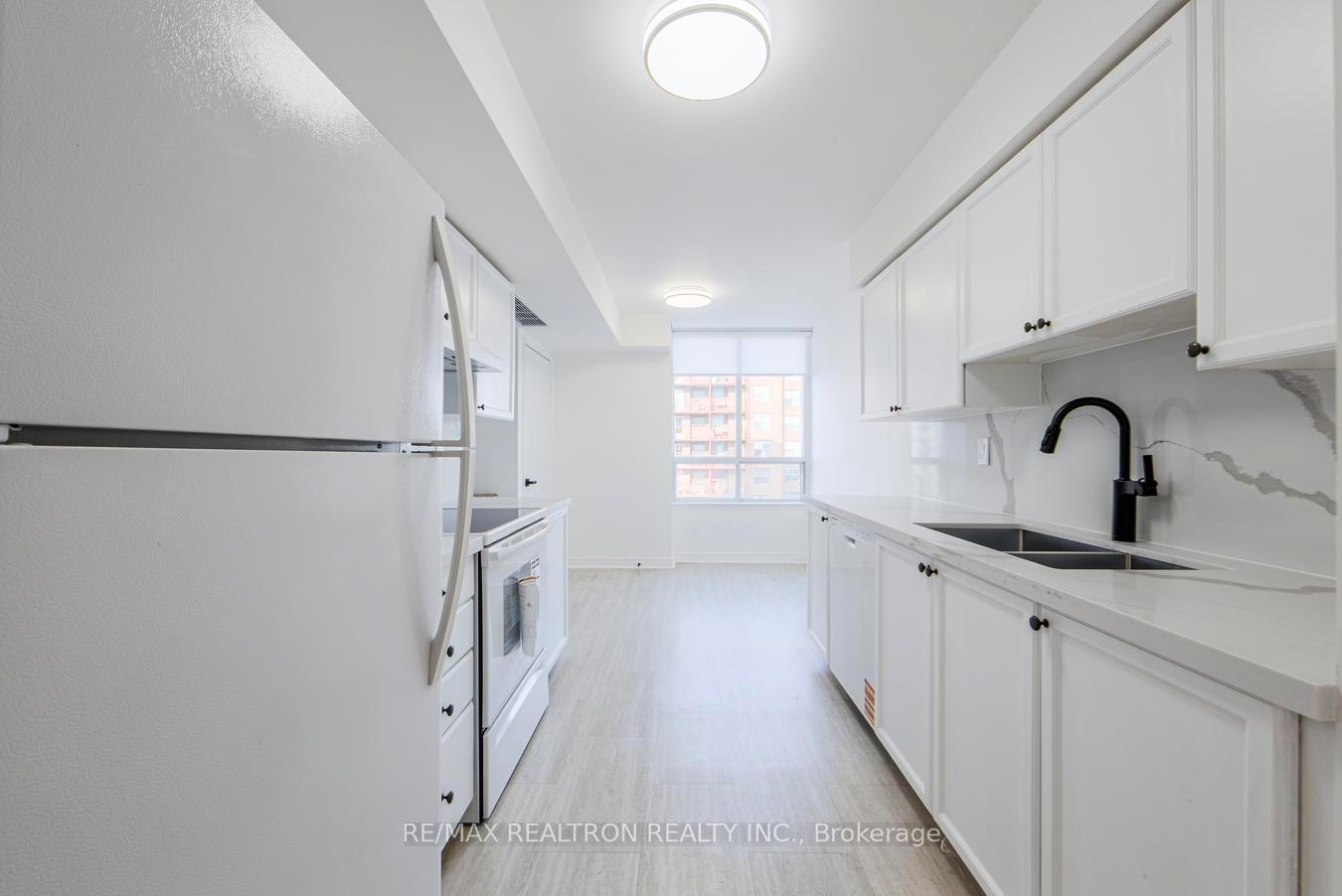 Photo 17 of Unit 708, 2 Covington Road, Toronto, Englemount-Lawrence — HOMEH