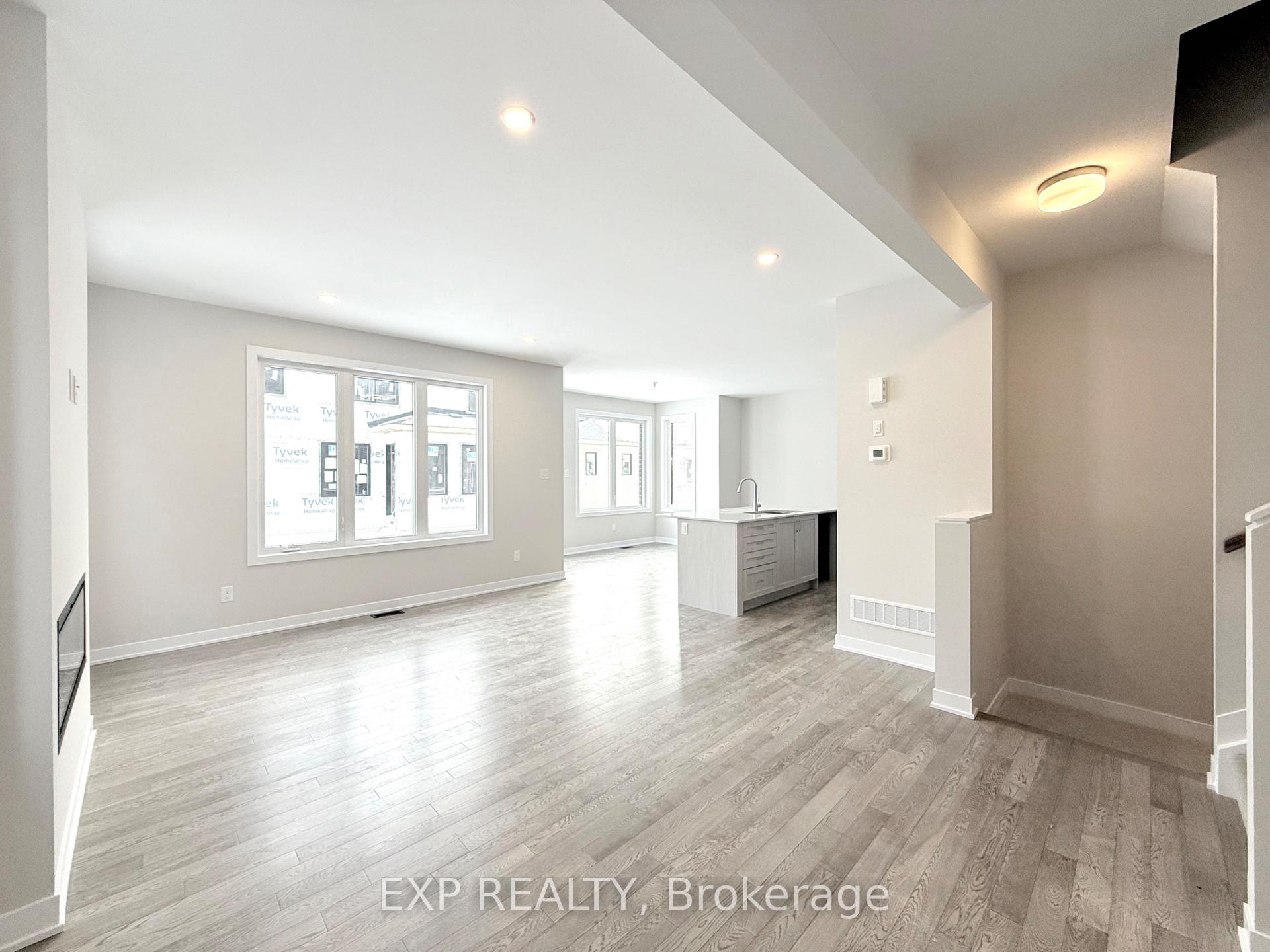Photo 4 of 171 Conservancy Drive, Ottawa, Barrhaven - Heritage Park — HOMEH