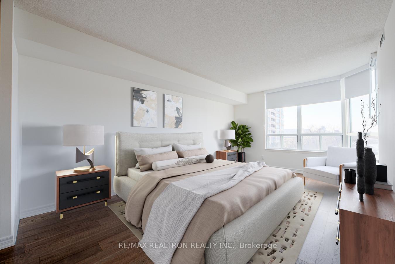 Photo 13 of Unit 708, 2 Covington Road, Toronto, Englemount-Lawrence — HOMEH