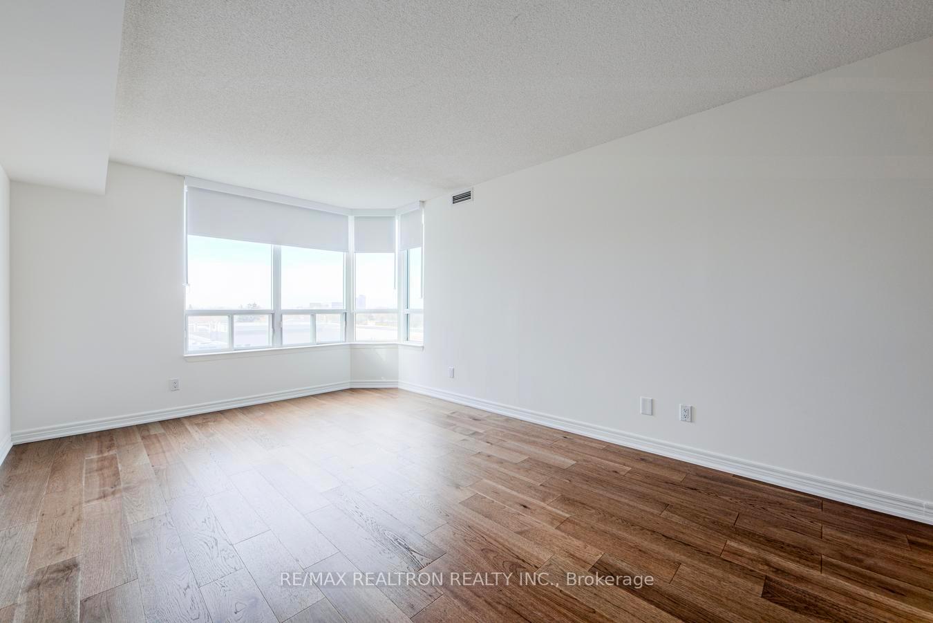 Photo 14 of Unit 708, 2 Covington Road, Toronto, Englemount-Lawrence — HOMEH
