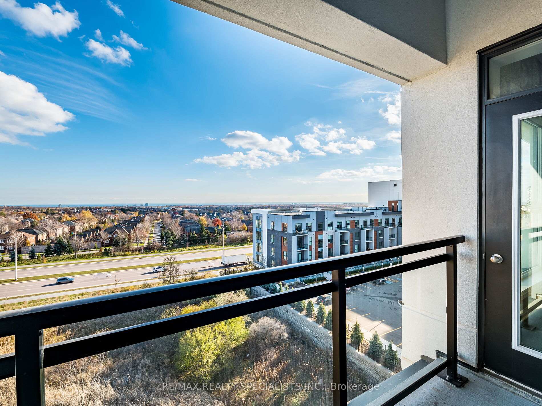 Photo 15 of Unit 613, 50 Kaitting Trail, Oakville, Glenorchy — HOMEH
