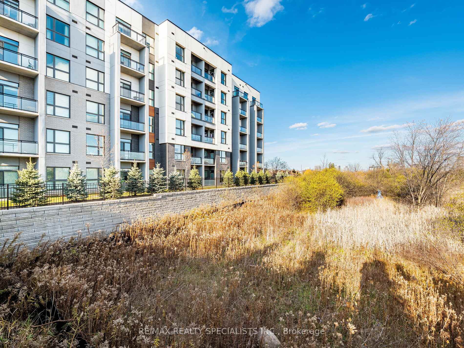 Photo 18 of Unit 613, 50 Kaitting Trail, Oakville, Glenorchy — HOMEH