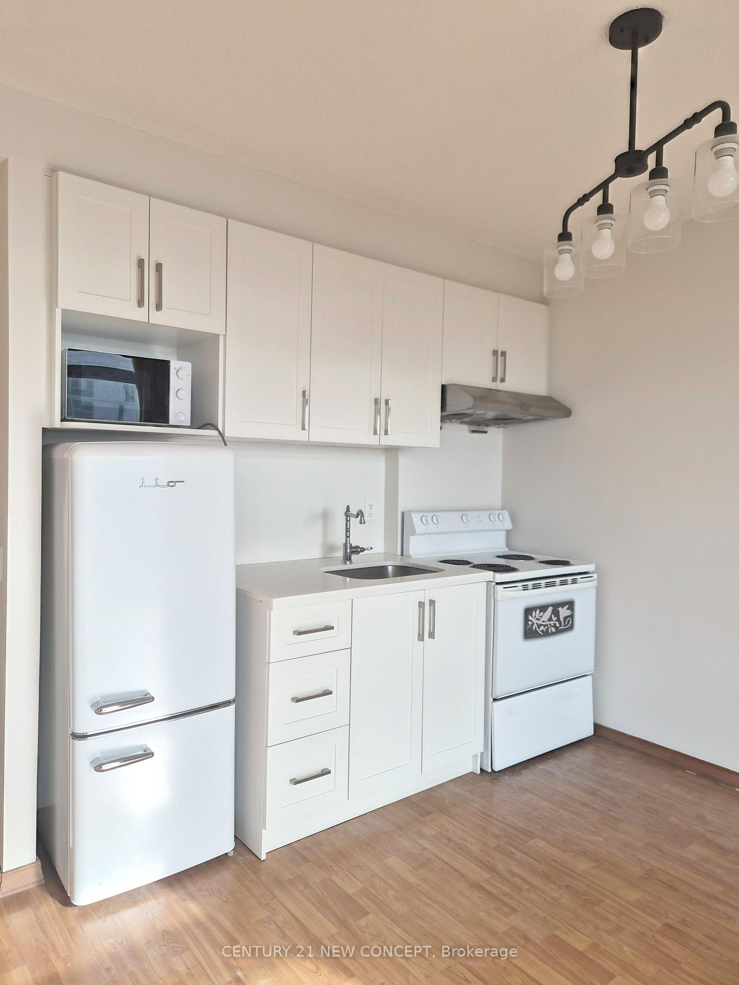 Photo 2 of Unit 1109, 15 Maplewood Avenue, Toronto, Humewood-Cedarvale — HOMEH