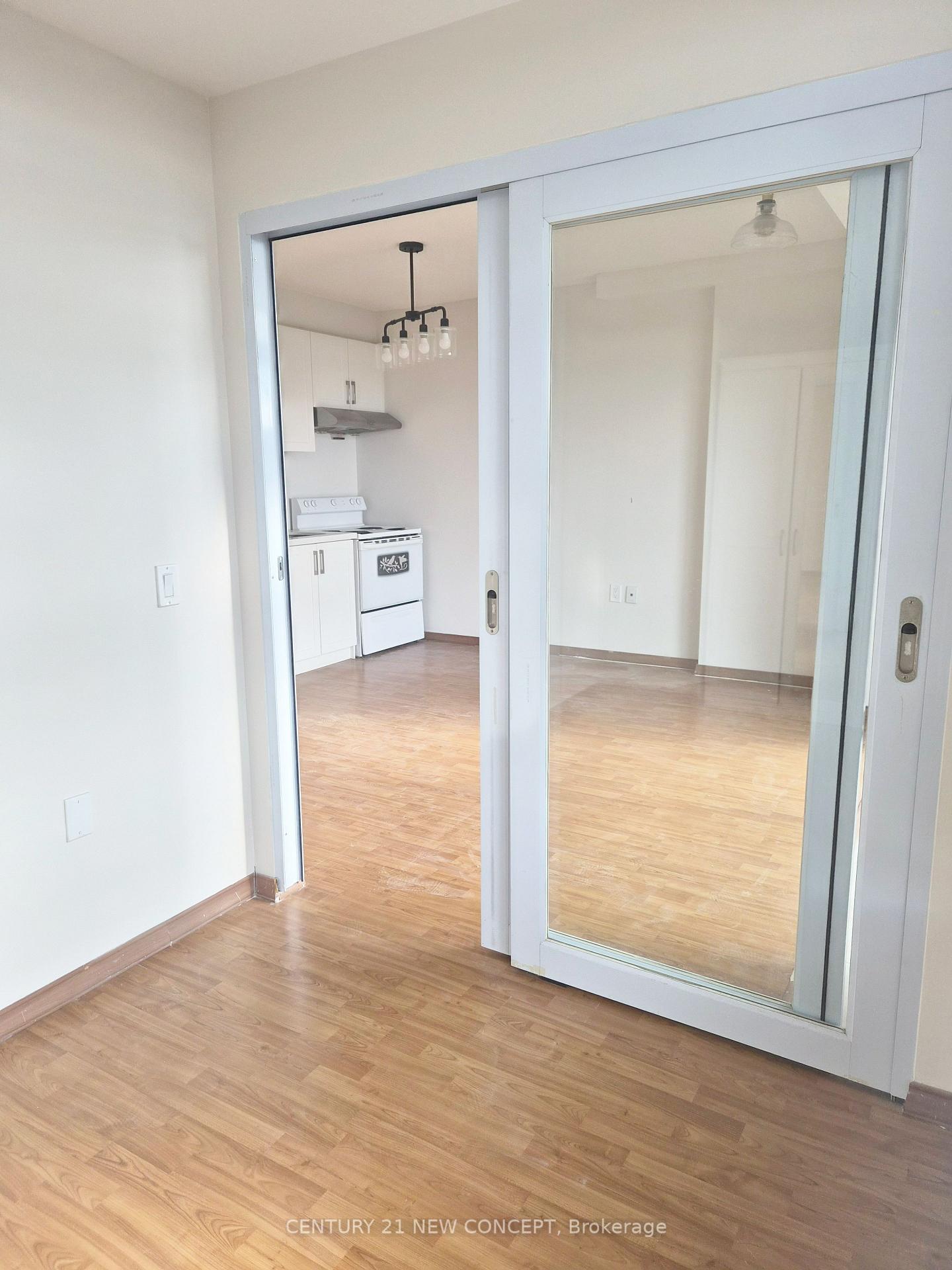 Photo 5 of Unit 1109, 15 Maplewood Avenue, Toronto, Humewood-Cedarvale — HOMEH