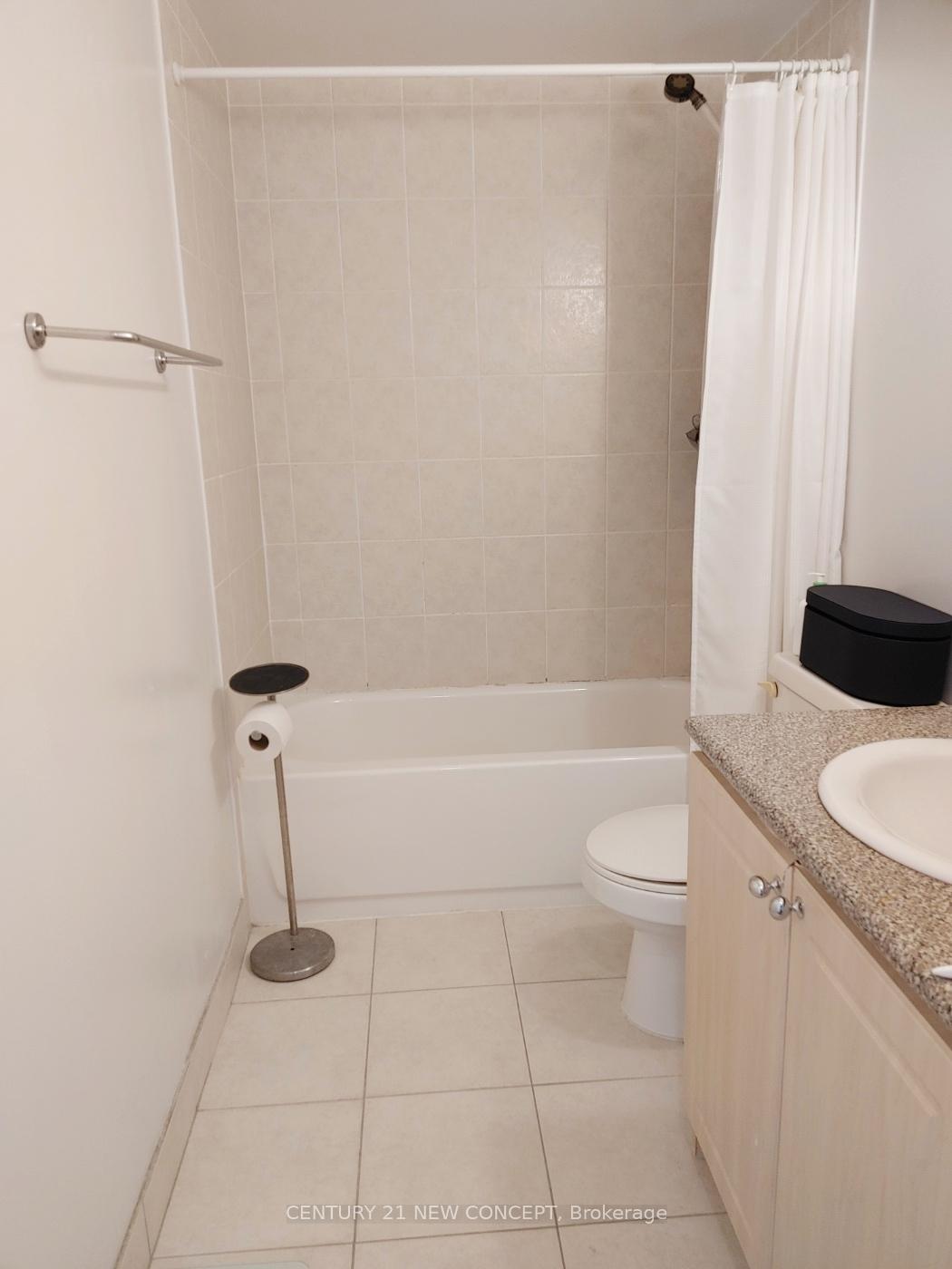 Photo 10 of Unit 1109, 15 Maplewood Avenue, Toronto, Humewood-Cedarvale — HOMEH