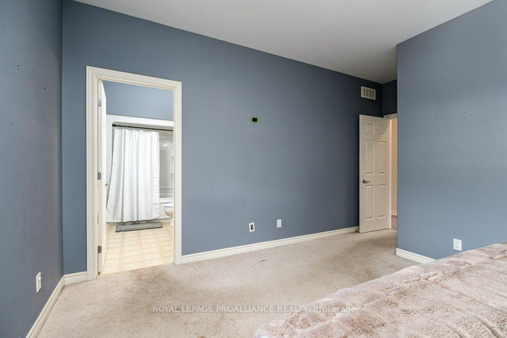 Photo 15 of 45 Gavey Street, Belleville, Thurlow Ward — HOMEH