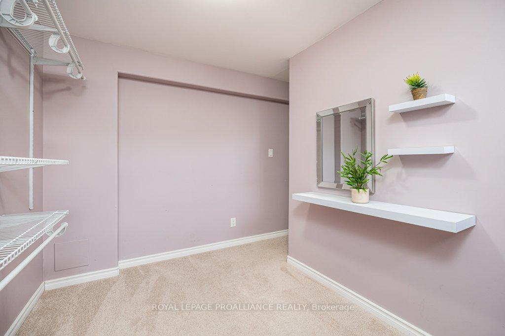 Photo 25 of 45 Gavey Street, Belleville, Thurlow Ward — HOMEH