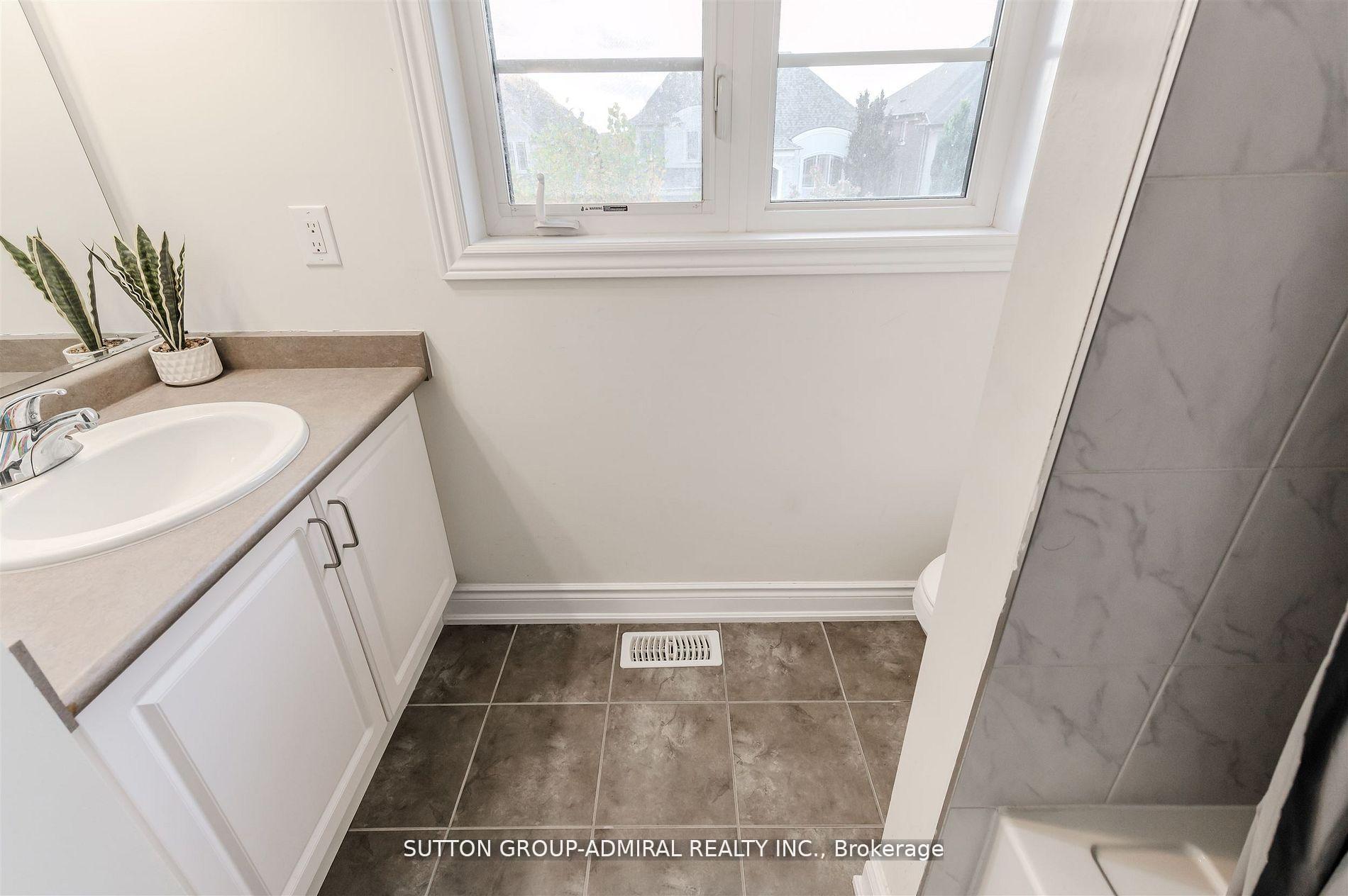 Photo 37 of 23 Samson Trail, King, Nobleton — HOMEH