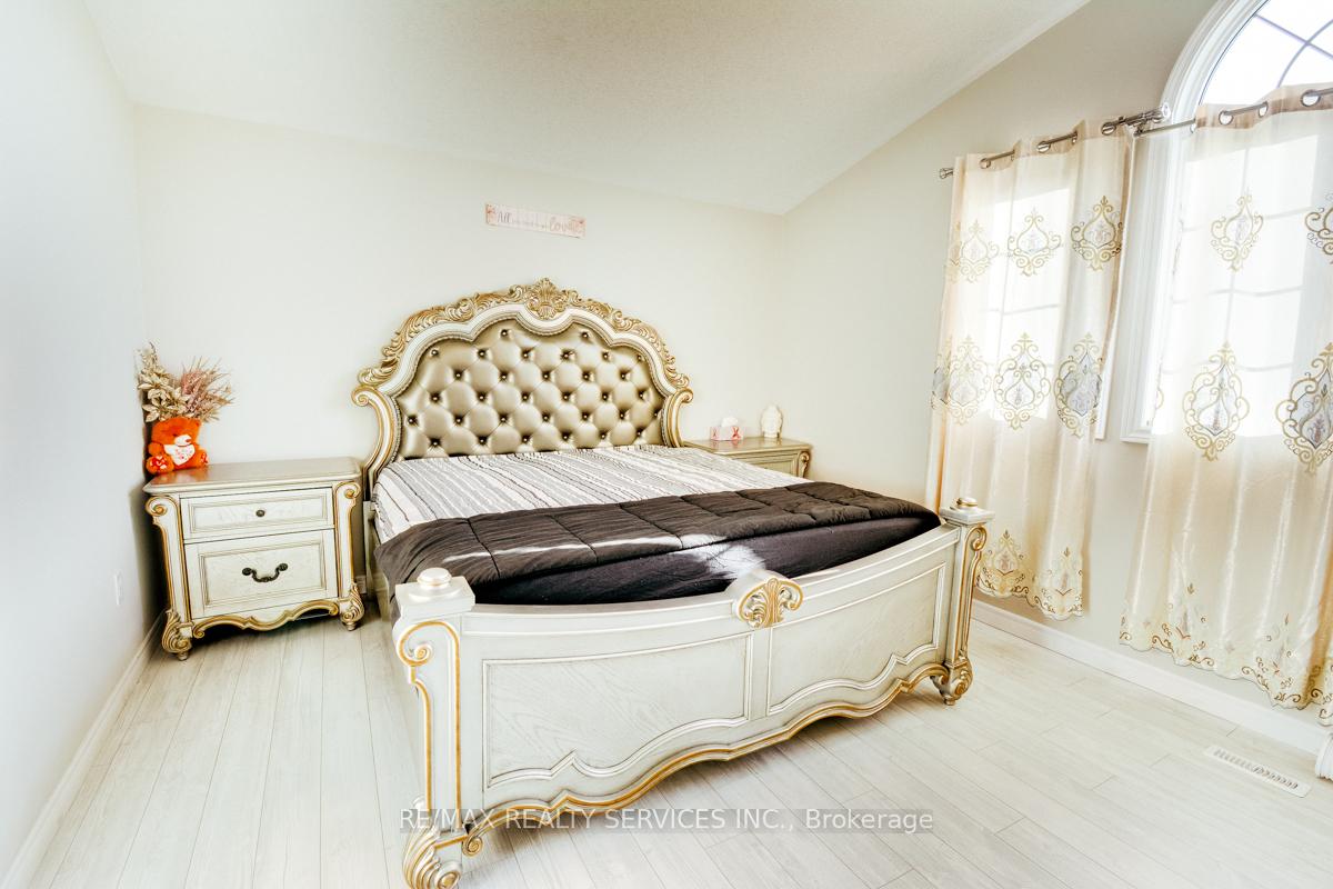 Photo 11 of 21 Faith Boulevard, St. Thomas — HOMEH