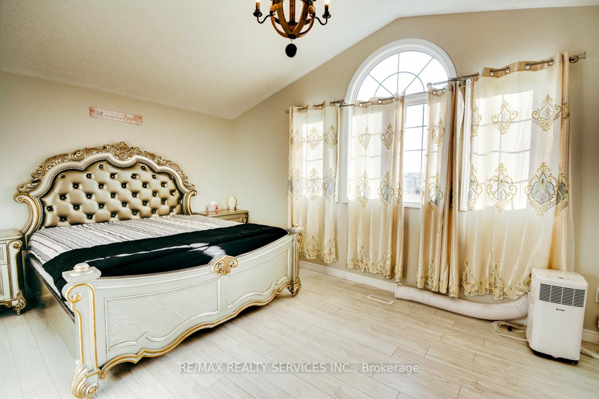 Photo 10 of 21 Faith Boulevard, St. Thomas — HOMEH