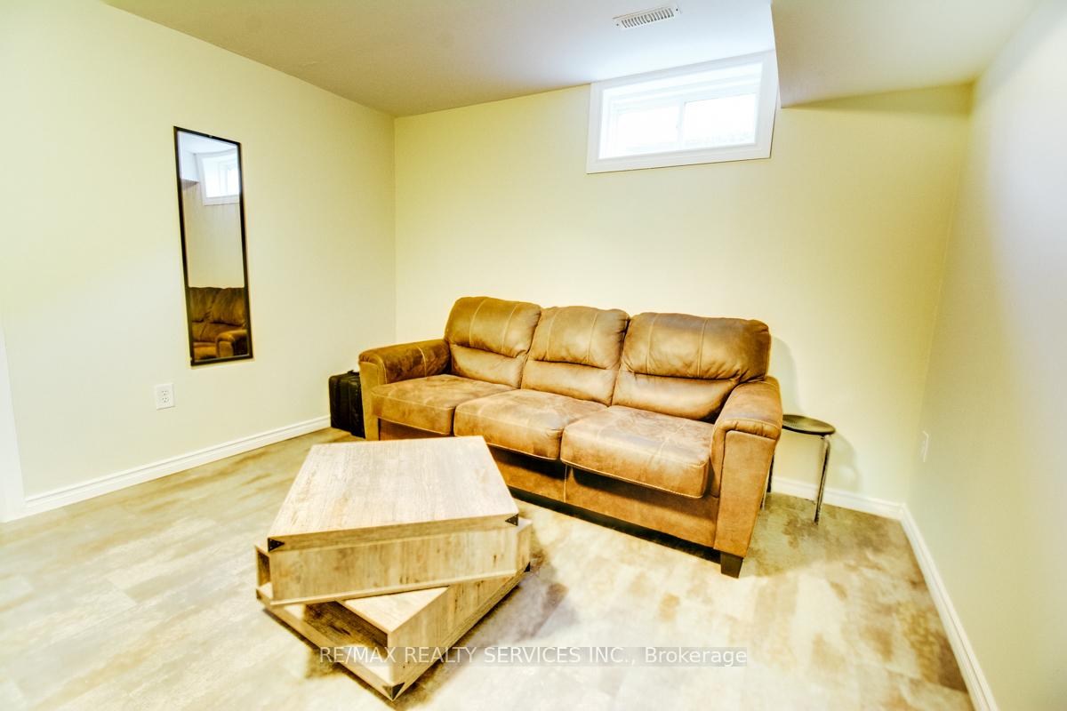 Photo 20 of 21 Faith Boulevard, St. Thomas — HOMEH