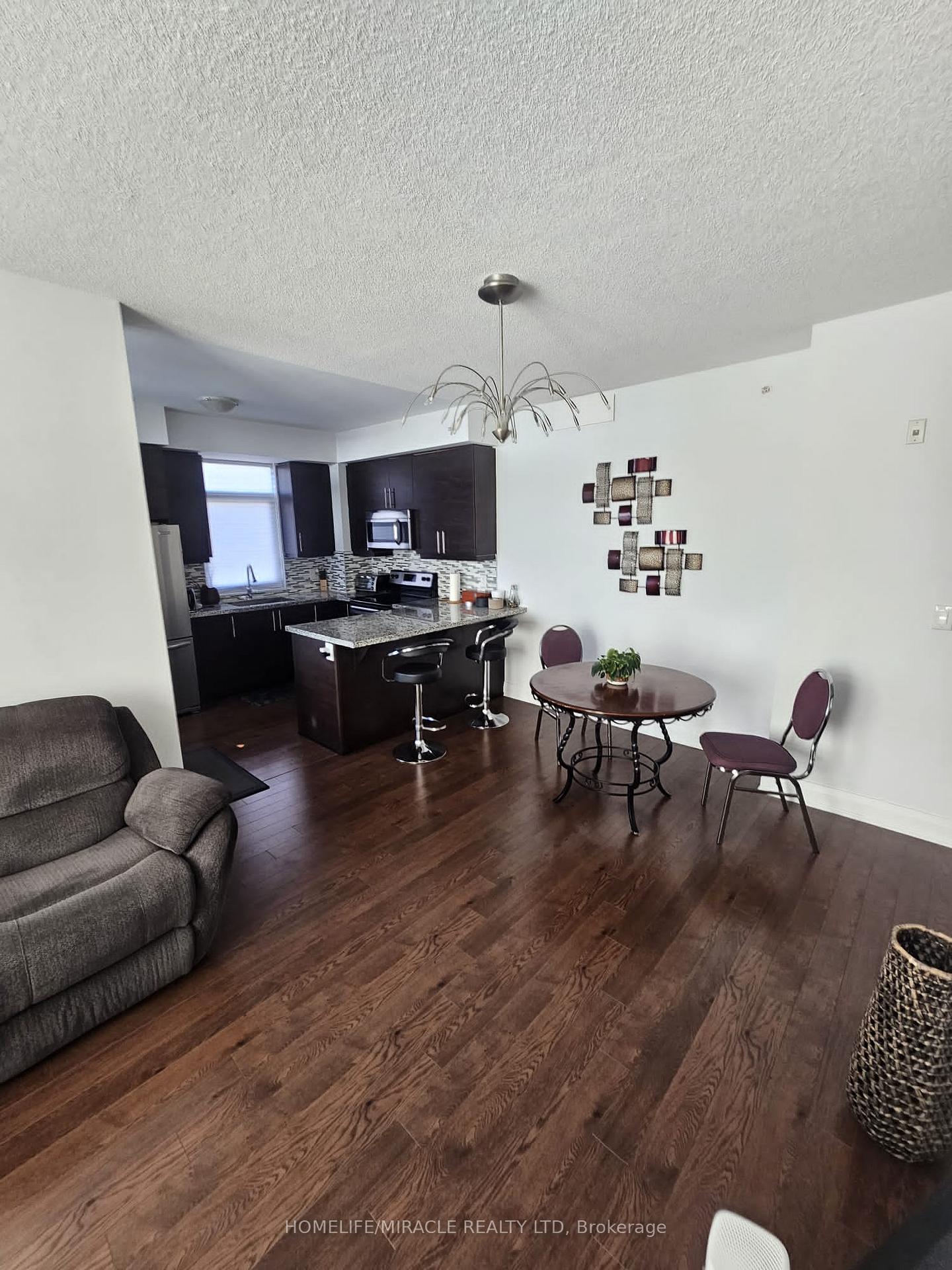 Photo 3 of Unit 603, 24 Woodstream Boulevard, Vaughan, Vaughan Grove — HOMEH