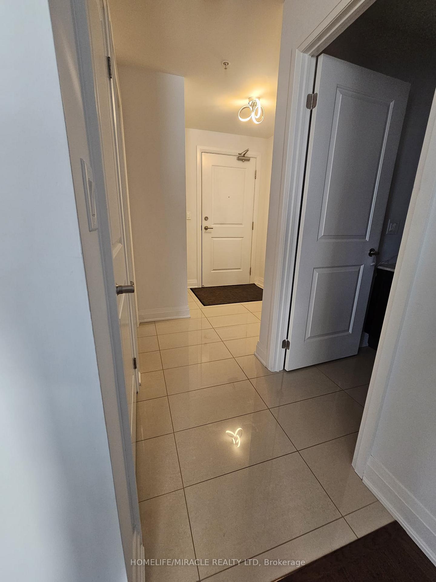 Photo 2 of Unit 603, 24 Woodstream Boulevard, Vaughan, Vaughan Grove — HOMEH